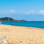 בית נופש Beachfront Nest Memi, - Seaheaven - A2 Koróni