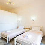 Дом отдыха Beachfront Nest Memi, - Seaheaven - A2 Корони