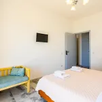 Дом отдыха Beachfront Nest Memi, - Seaheaven - A2 *