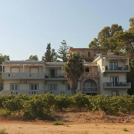 Prázdninový dům Seaheaven A2 - Beachfront Nest Memi, Koróni