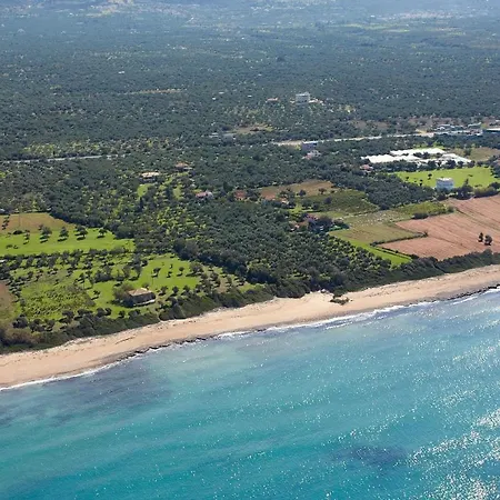 Seaheaven A2 - Beachfront Nest Memi,