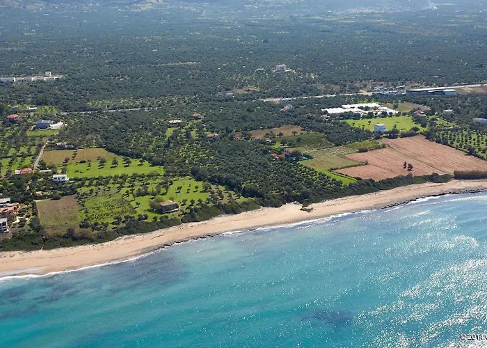 Seaheaven A2 - Beachfront Nest Memi,